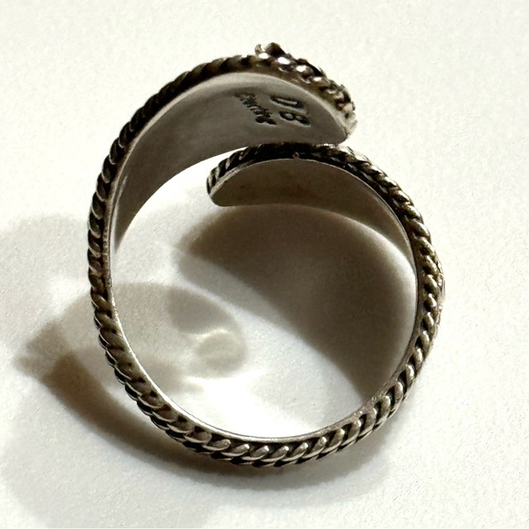 Signed - Dean Brown, Navajo. Vintage Squash Blossom Sterling Silver Bypass Ring - Picture 4 of 8